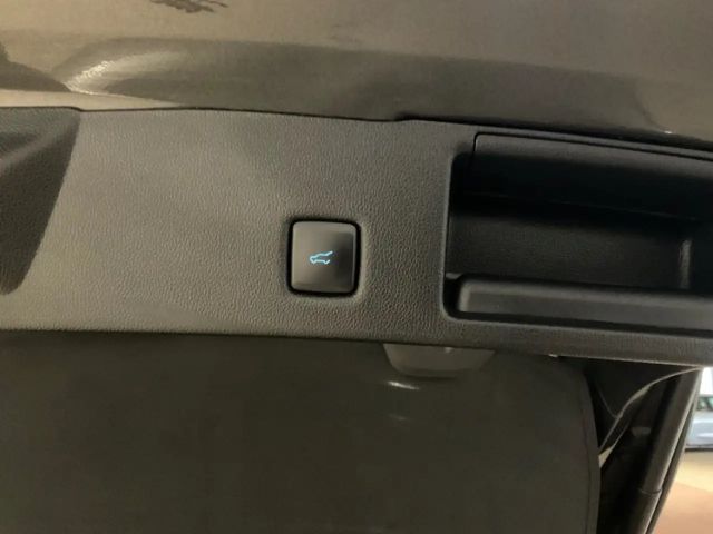 Ford Kuga Plug in Hybrid ST Line X