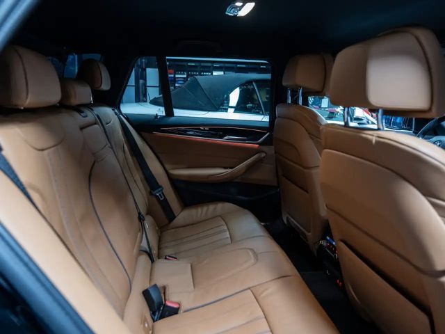 BMW 520 520d Luxury Line Touring