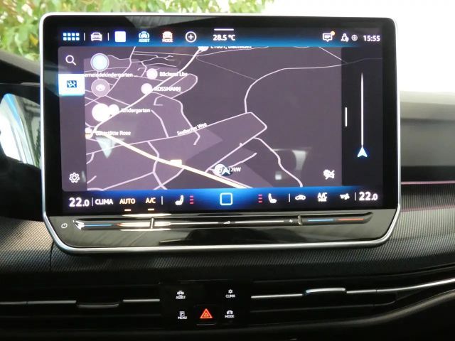 Volkswagen Golf 1.5 eTSI DSG R-Line