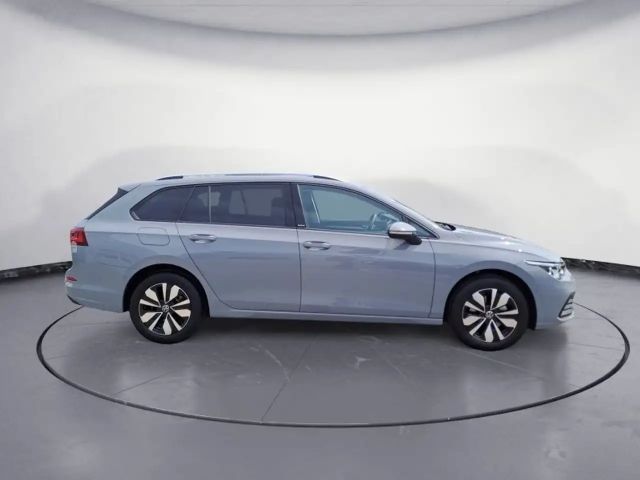 Volkswagen Golf 1.0 TSI IQ.Drive Life Variant