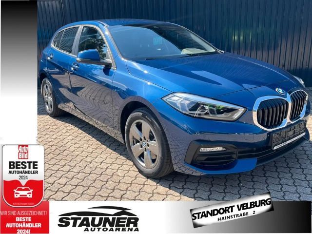 BMW 118 118i 5-deurs Sedan