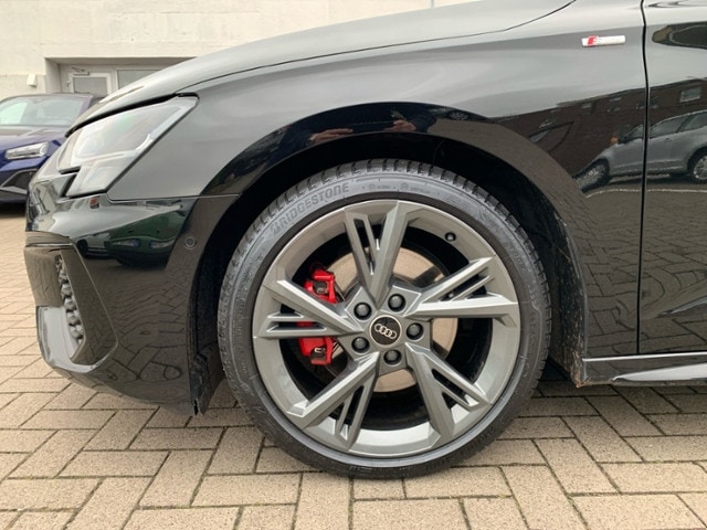 Audi A3 35 TFSI S-Line S-Tronic Sedan