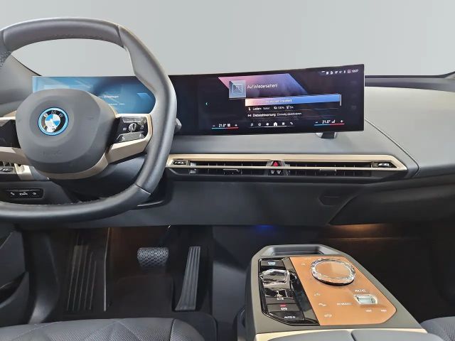 BMW iX xDrive50