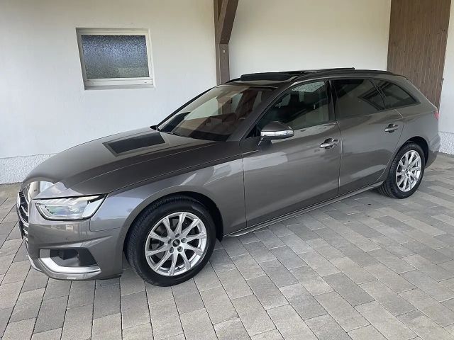 Audi A4 30 TDI Avant S-Tronic