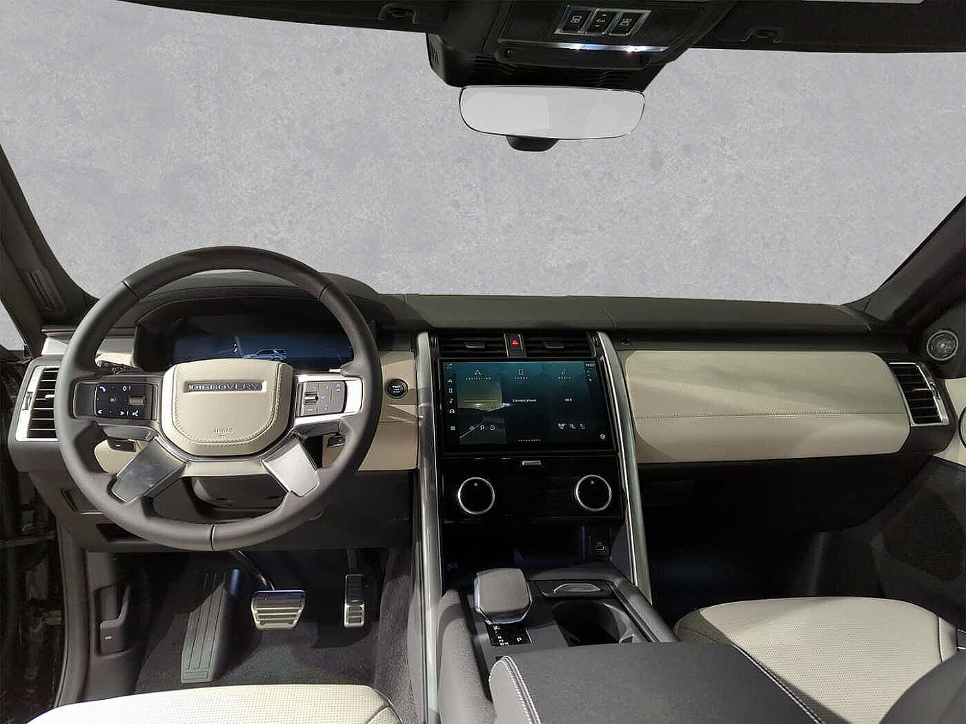 Land Rover Discovery D300 Dynamic HSE