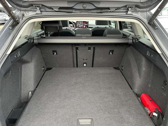 Volkswagen Golf DSG Style Variant