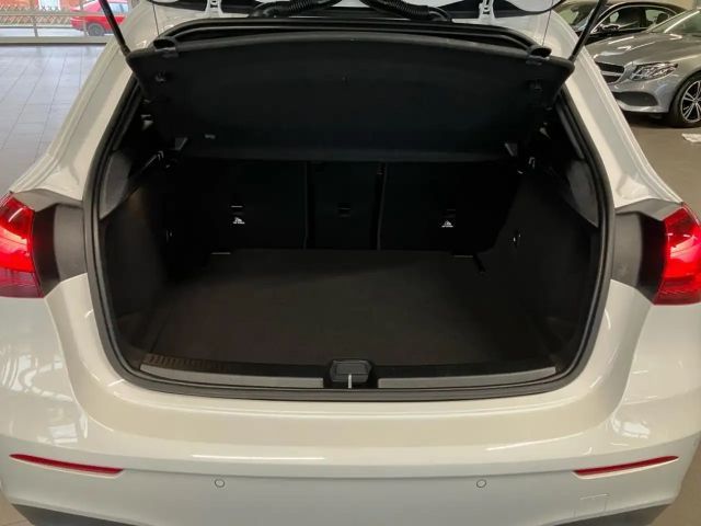 Mercedes-Benz A 200 AMG Line