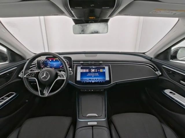 Mercedes-Benz E 220 4MATIC E 220 d Estate