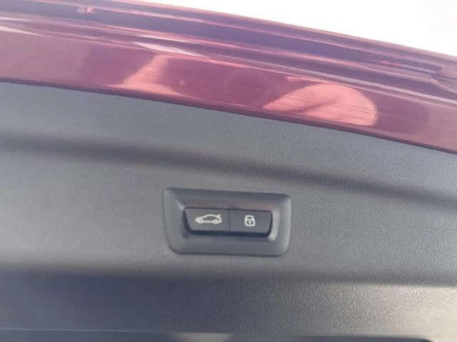 BMW 218 KAMERA DAB KLIMAAUTOMATIK LED