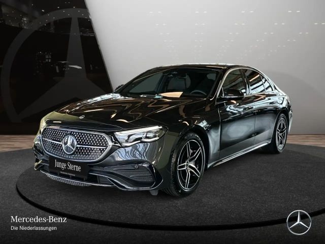 Mercedes-Benz E 200 AMG Line Sedan