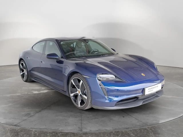 Porsche Taycan Plus