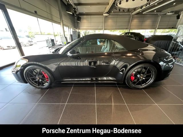 Porsche 992 Cabrio Carrera GTS