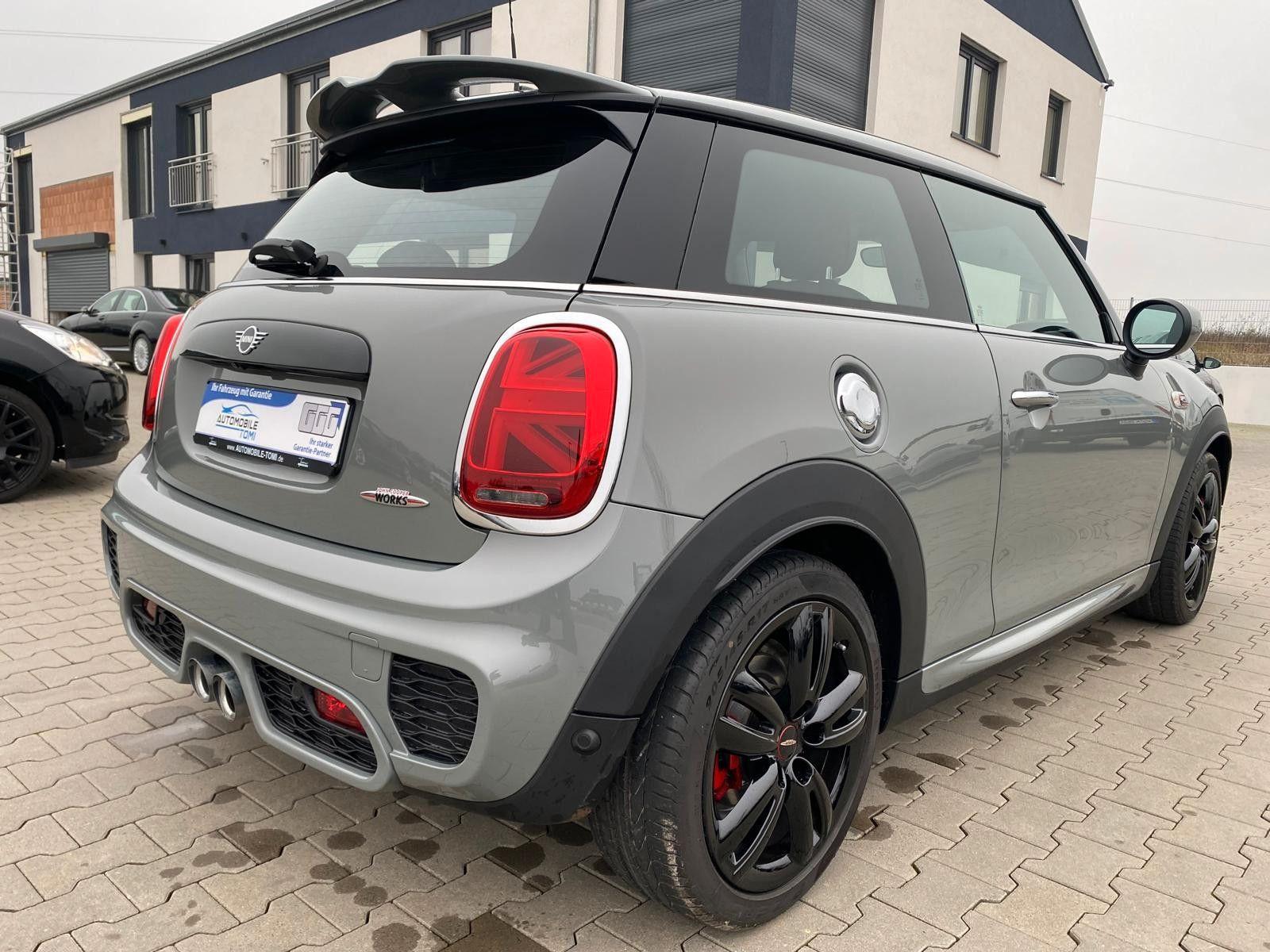 MINI Cooper 3-deurs John Cooper Works