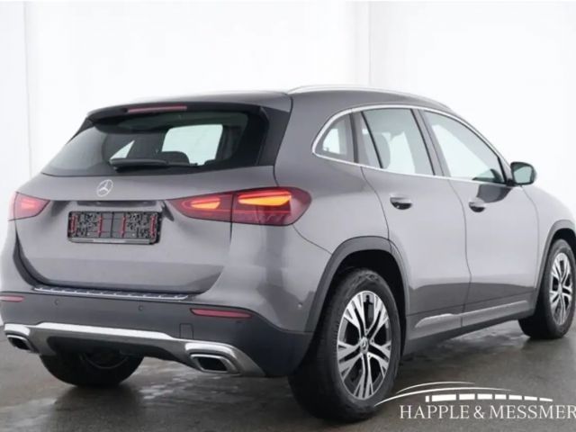 Mercedes-Benz GLA 250 4MATIC Progressive