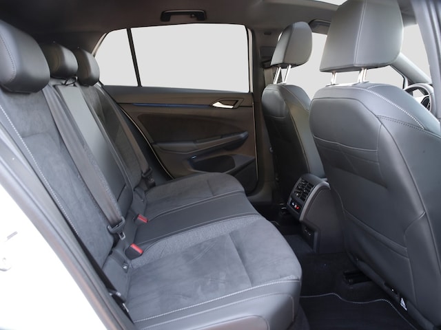 Volkswagen Golf 1.5 eTSI DSG Style