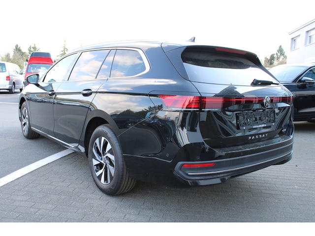 Volkswagen Passat 1.5 eTSI Business Variant