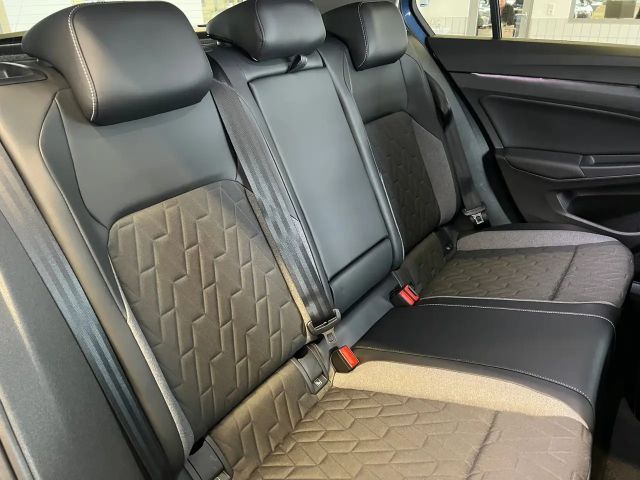 Volkswagen Golf 1.5 TSI Golf VIII