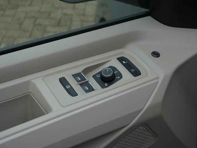 Volkswagen Multivan 2.0 TSI DSG Lang T7