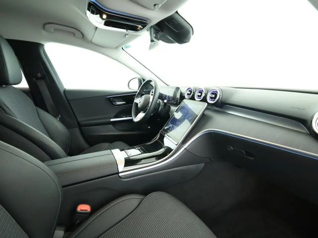 Mercedes-Benz C 180 AVANTGARDE Sedan