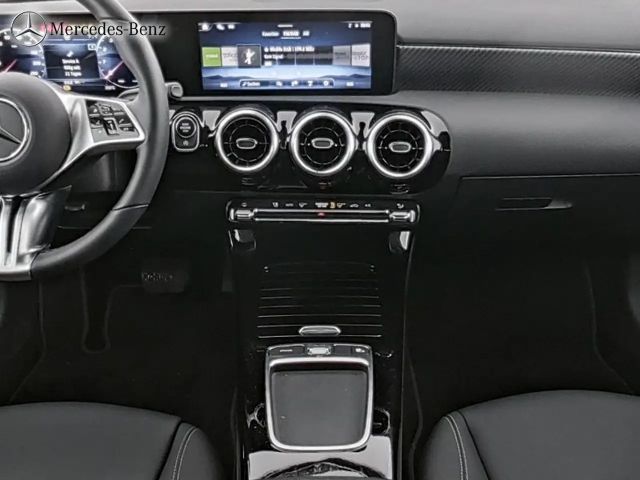 Mercedes-Benz A 200 Progressive