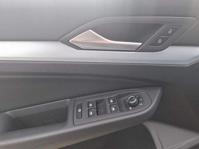 Volkswagen Golf 1.5 115 PS AHK NAVI ACC LED