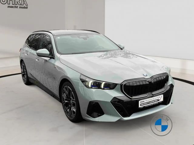 BMW 540 540d M-Sport Touring xDrive