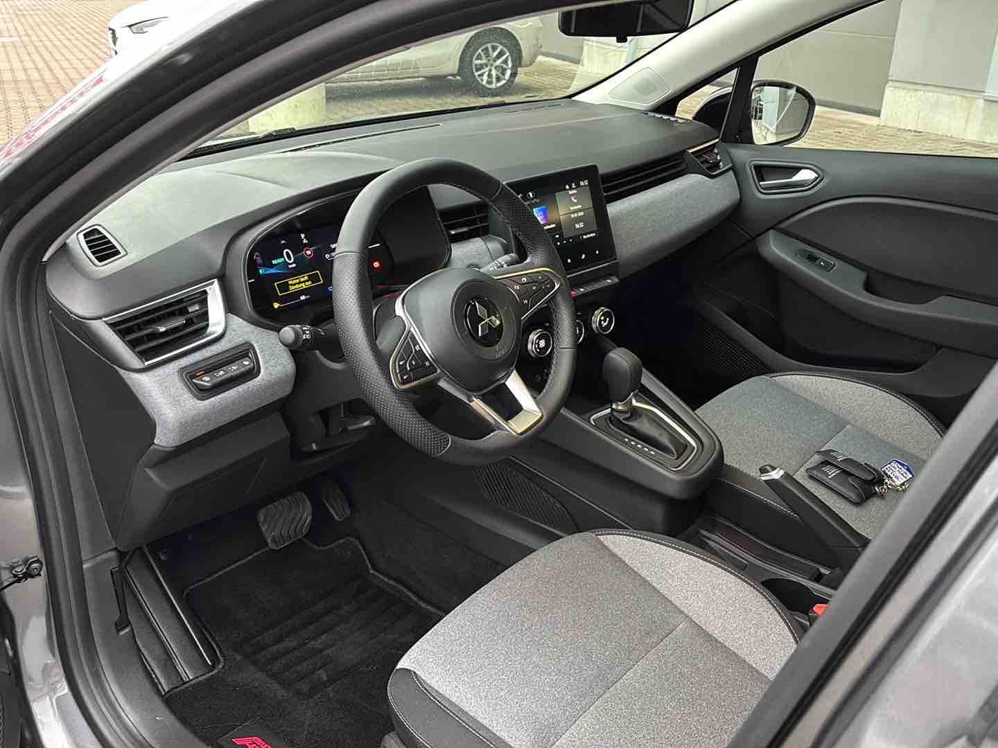 Mitsubishi Colt Hybrid