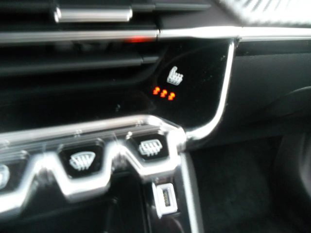 Peugeot 2008 Active Pack BlueHDi