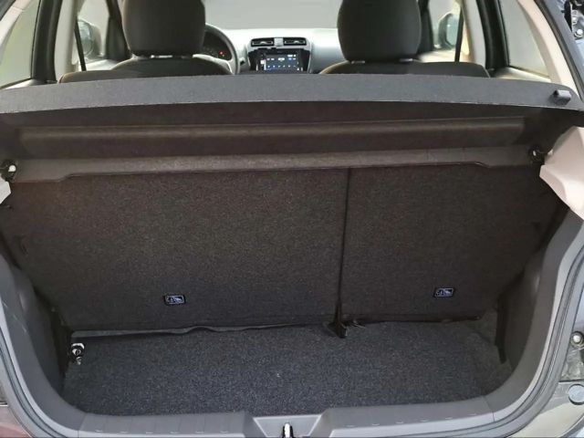 Mitsubishi Space Star Star