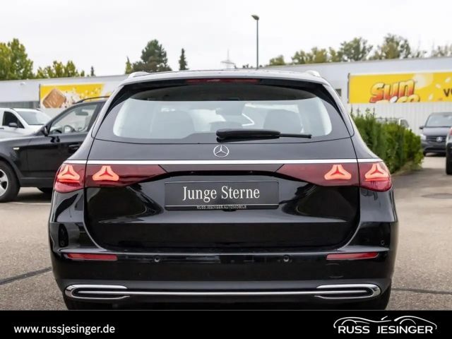 Mercedes-Benz E 200 AVANTGARDE Estate