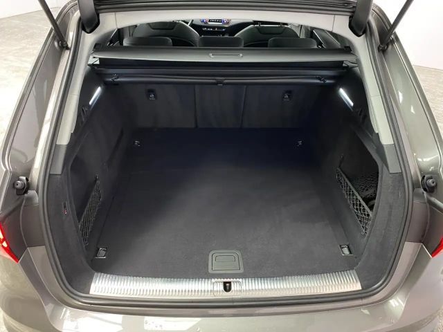 Audi A4 40 TFSI Avant S-Tronic