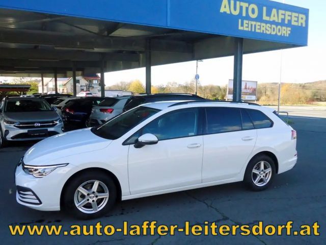 Volkswagen Golf Life Variant