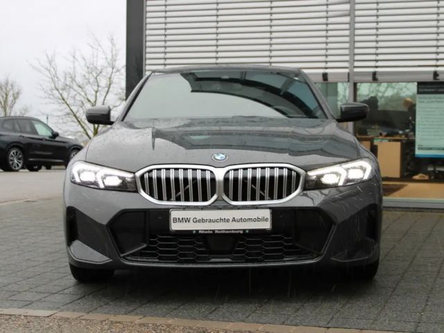 BMW 318 318i M-Sport Sedan