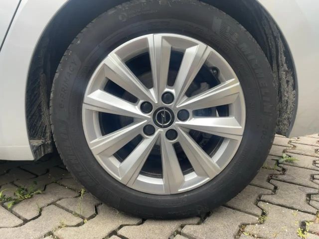 Opel Astra 1.2 Turbo Enjoy Turbo