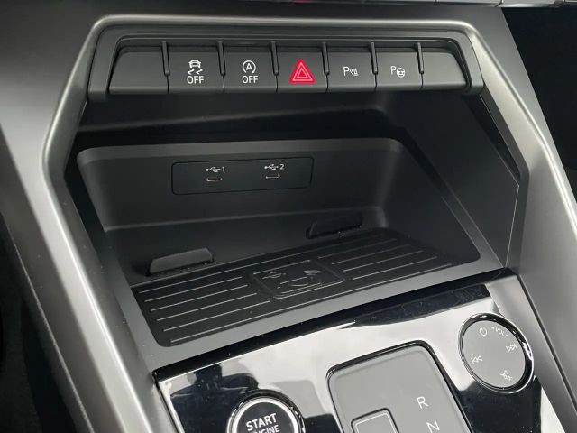 Audi A3 30 TFSI Sedan