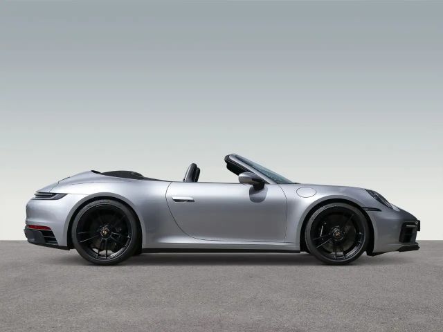 Porsche 992 4 Cabrio Carrera GTS