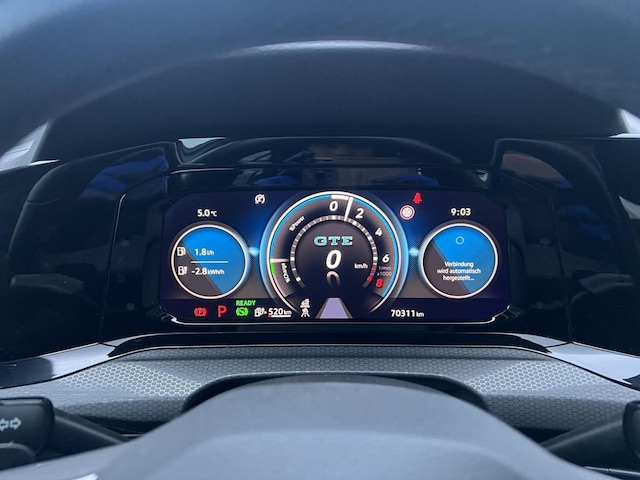 Volkswagen Golf GTE Pro