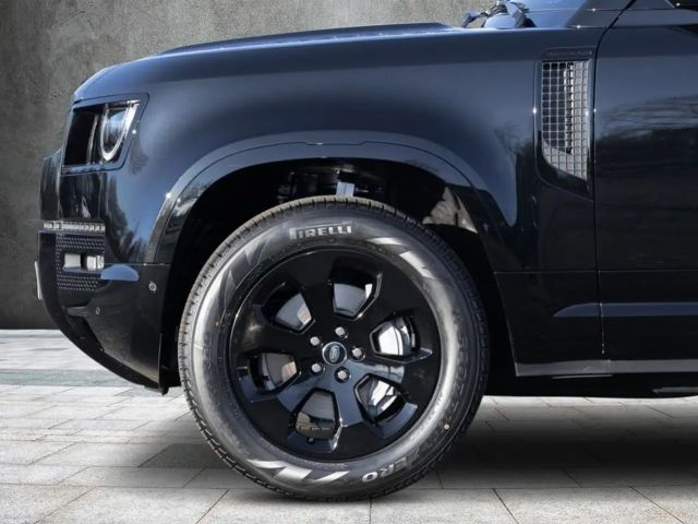 Land Rover Defender 110 D300 Dynamic SE