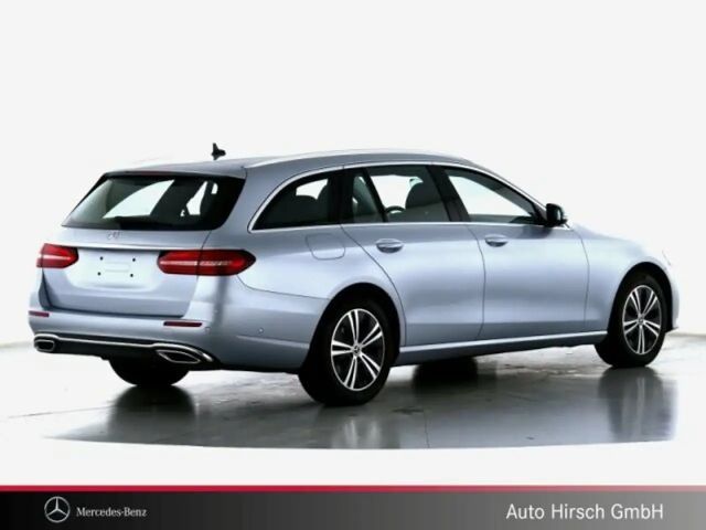 Mercedes-Benz E 220 AVANTGARDE E 220 d Estate