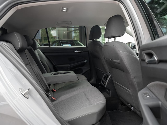 Volkswagen Golf 1.5 TSI DSG