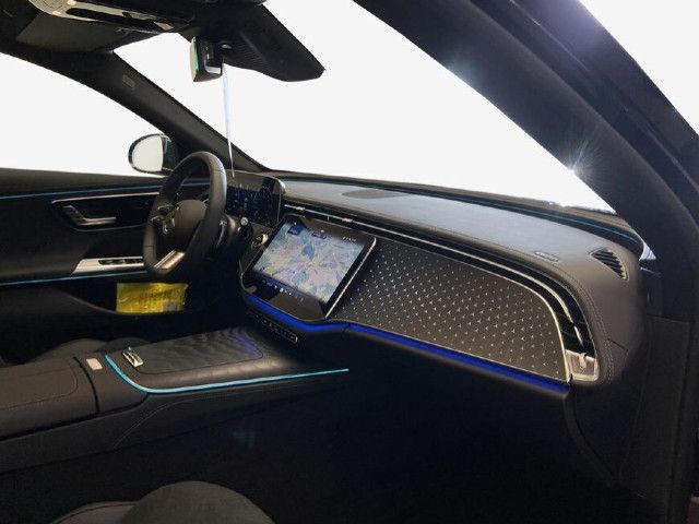 Mercedes-Benz E 200 E 200 d Sedan