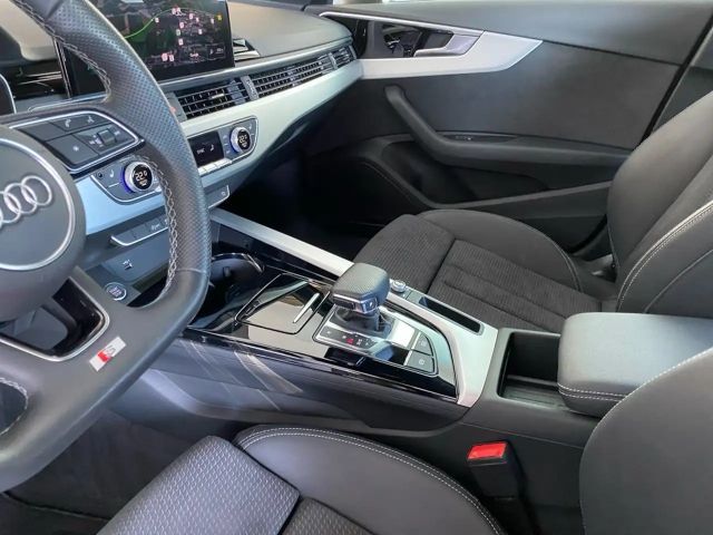 Audi A4 35 TFSI S-Line Sedan