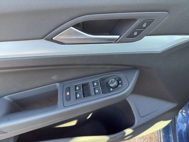 Volkswagen Golf 1.5 eTSI Golf VIII Life