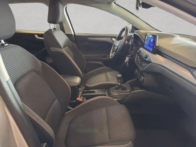 Ford Focus Cool & Connect EcoBoost Wagon