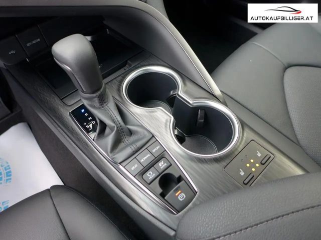 Toyota Camry Hybride Lounge