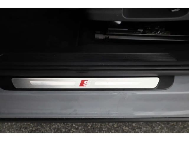 Audi Q4 e-tron S-Line