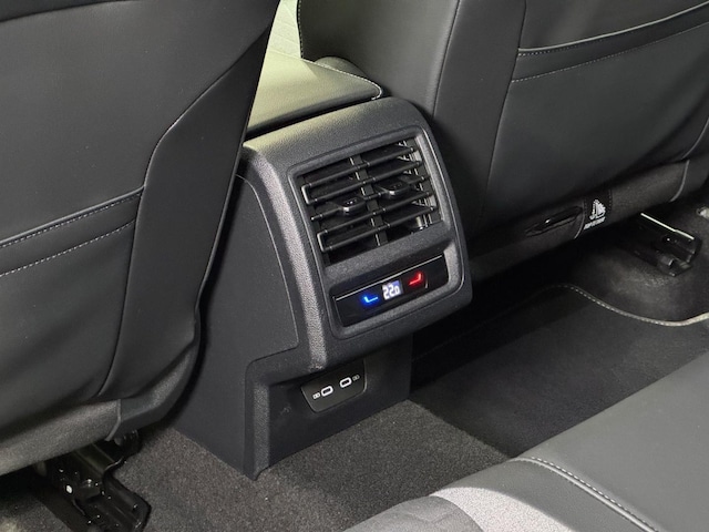 Volkswagen Golf 2.0 TDI DSG Variant