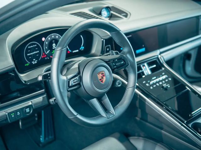 Porsche Panamera 4 E-Hybrid
