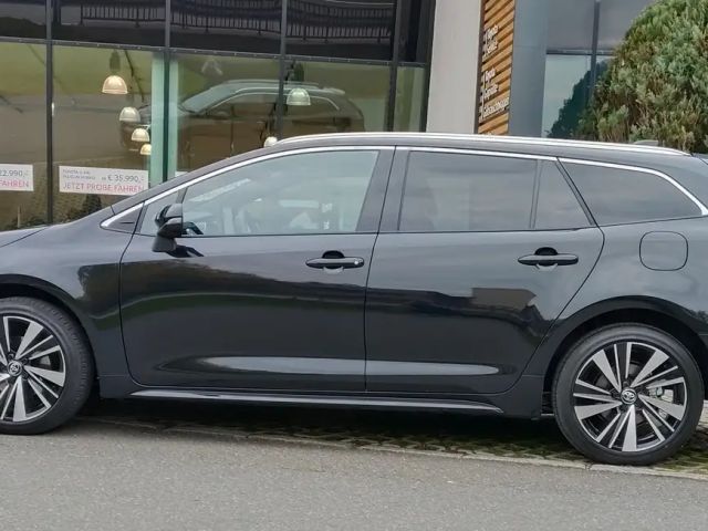 Toyota Corolla Active Hybride Touring