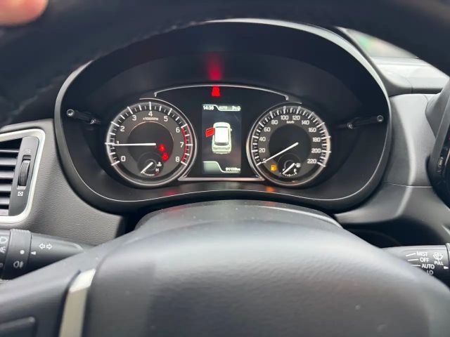 Suzuki S-Cross Hybrid